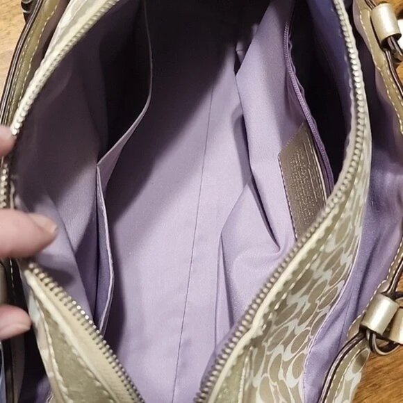 COACH CHELSEA HERITAGE IVORY TAN AND METALLIC GOLD - Picture 13 of 16